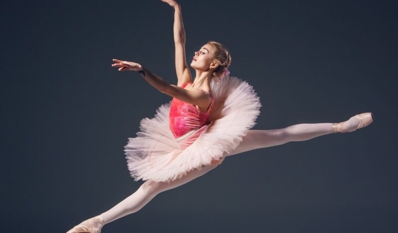 How to Become a Ballerina Professionally